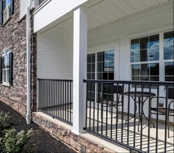 718 Stiller Ln in Monroe Township, NJ - Building Photo - Building Photo