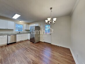 1535 Reynolds Forest Dr in Winston-Salem, NC - Building Photo - Building Photo