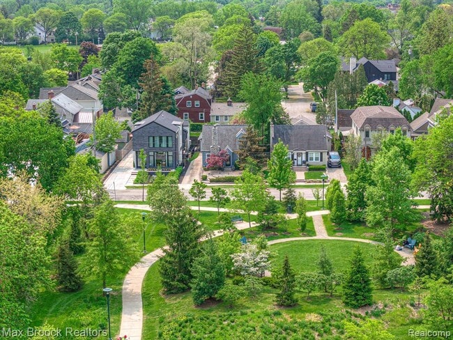 328 George St in Birmingham, MI - Building Photo - Building Photo