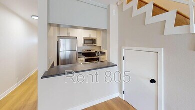 309 E Surfside Dr in Port Hueneme, CA - Building Photo - Building Photo