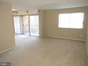 2909 Charing Cross Rd in Falls Church, VA - Building Photo - Building Photo
