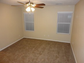 6580 Mountain Hawk Loop NE in Rio Rancho, NM - Foto de edificio - Building Photo