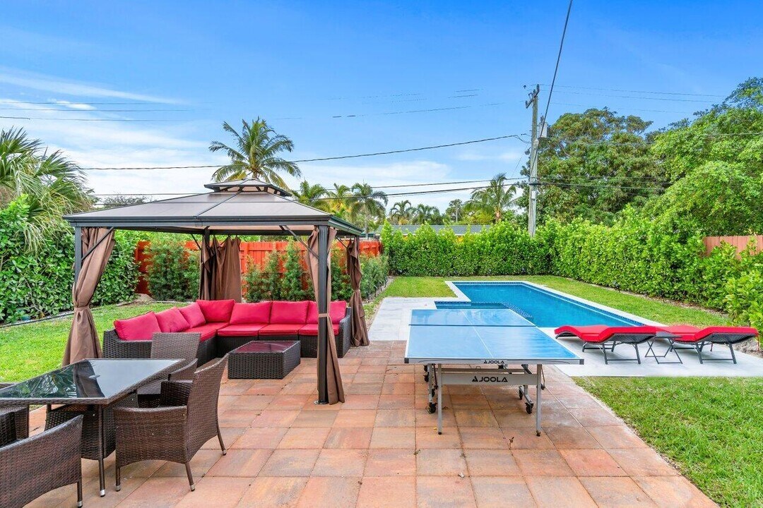 320 S Swinton Ave in Delray Beach, FL - Building Photo