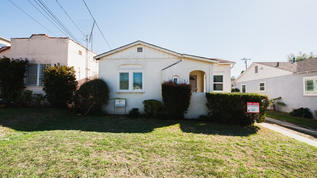 605 1/2-742-742 Virginia St in El Segundo, CA - Building Photo - Building Photo