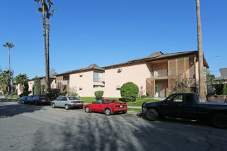 Canoga Island Village in Canoga Park, CA - Building Photo - Building Photo