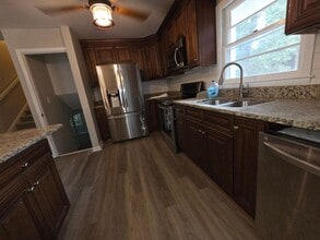 2415 Raeford Rd in Fayetteville, NC - Building Photo - Building Photo