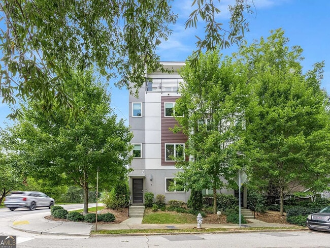 property at 1672 DeKalb Ave NE