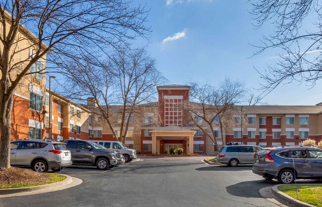 Furnished Studio-Washington, D.C. - Rockville in Rockville, MD - Foto de edificio - Building Photo