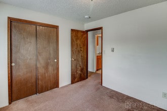 Briarwood Grand Apartments in West Des Moines, IA - Foto de edificio - Building Photo