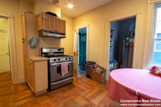 142 Calumet St, Unit 2 in Boston, MA - Building Photo - Building Photo