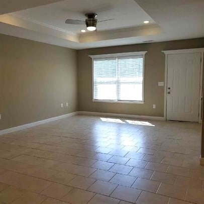 907 W Gay St in Warrensburg, MO - Building Photo - Building Photo