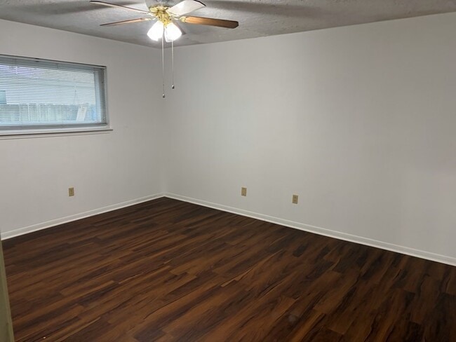 property at 10423 Huntington View Dr