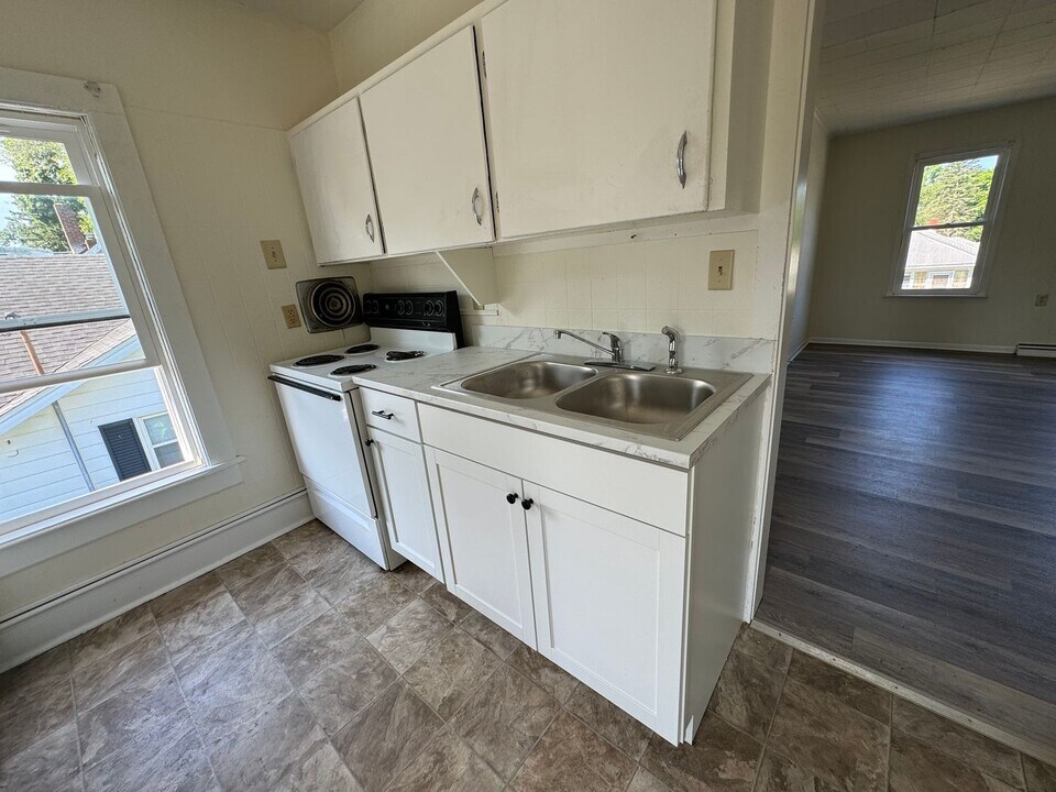 804 S 24th St-Unit -Upper in South Bend, IN - Building Photo
