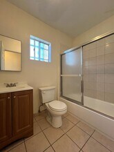 8416 1/2-8416 1/2 Graham Ave in Los Angeles, CA - Building Photo - Building Photo