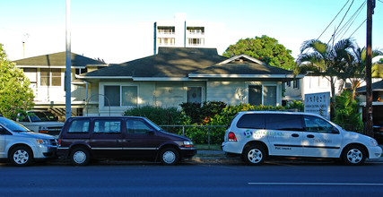 1146 Elm St in Honolulu, HI - Building Photo - Building Photo