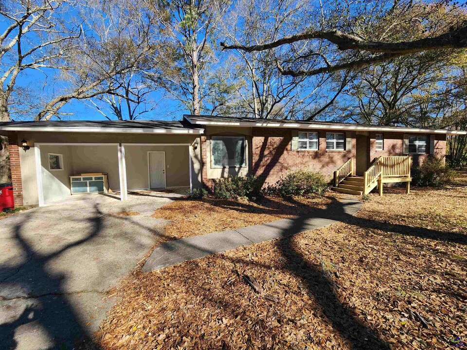 3205 Avant Rd in Macon, GA - Building Photo