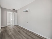 1312 Weiss St photo'