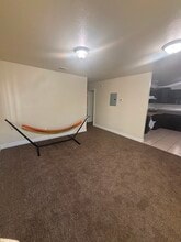 9123 Baring Cross St in Los Angeles, CA - Foto de edificio - Building Photo