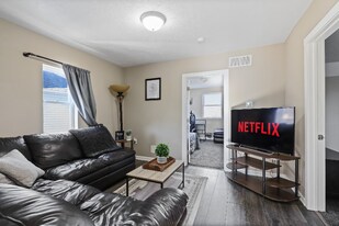 124 Griggs St SW, Unit 2 in Grand Rapids, MI - Building Photo