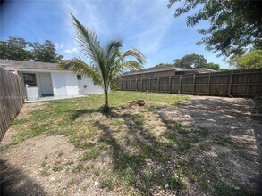 19122 SW 113th Pl-Unit -19122 in Miami, FL - Building Photo - Building Photo