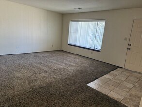 3255 Holly Dr in Tracy, CA - Building Photo - Building Photo