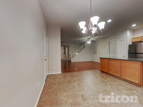 11878 N 154th Ln in Surprise, AZ - Foto de edificio - Building Photo