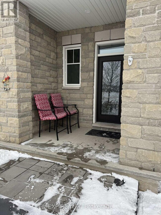 231 Brambling Way in Ottawa, ON - Building Photo - Building Photo