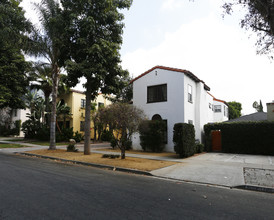 1206 N Orange Grove Ave in West Hollywood, CA - Building Photo - Building Photo