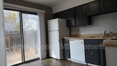 25 Royal Crest Dr in Pueblo, CO - Building Photo - Building Photo