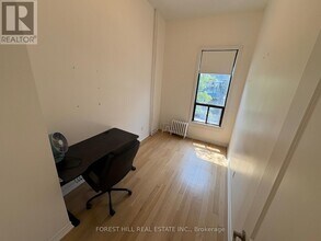 756 Queen St W in Toronto, ON - Building Photo - Building Photo