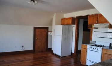 23 Gardner St, Unit 1F in Boston, MA - Building Photo - Building Photo