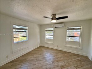1029 NW 28th St in Miami, FL - Building Photo - Building Photo