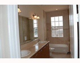 2216 Van Buren St in Hollywood, FL - Building Photo - Building Photo