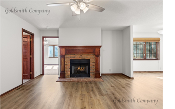 208 Yellow Poplar Ct in Simpsonville, SC - Building Photo - Building Photo