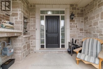 3494 Vernon Powell Dr in Oakville, ON - Building Photo - Building Photo