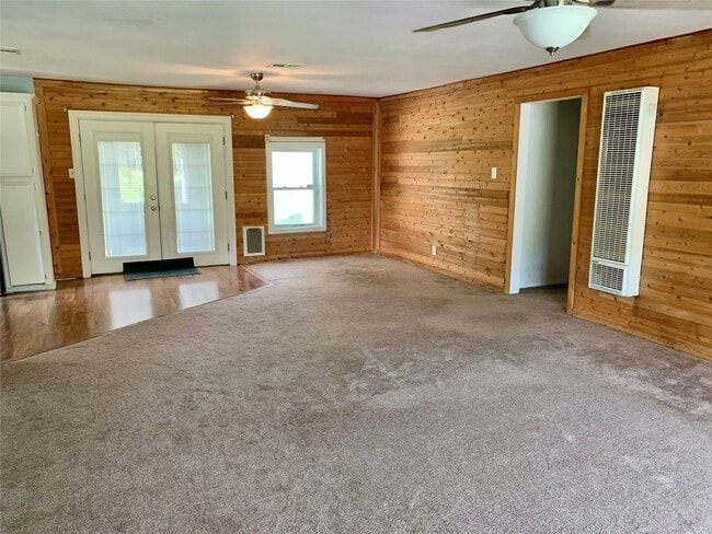 property at 306 Cres View St