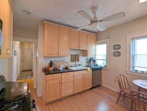 292 Boston, Unit 1 in Medford, MA - Building Photo - Building Photo