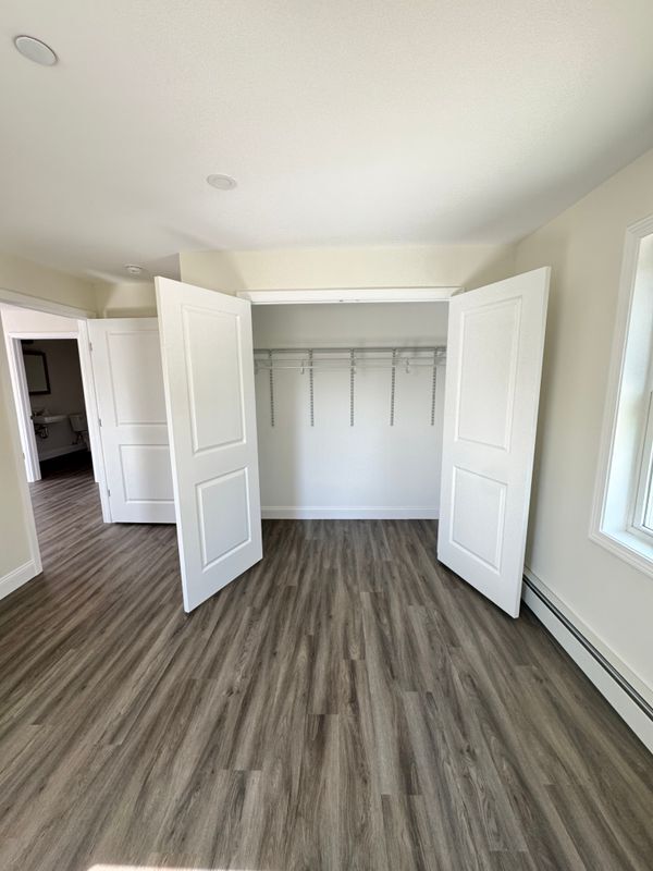 199 Rte 13 in Brookline, NH - Foto de edificio - Building Photo