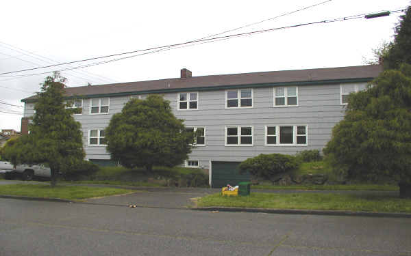 8001 Densmore Ave N in Seattle, WA - Building Photo - Building Photo