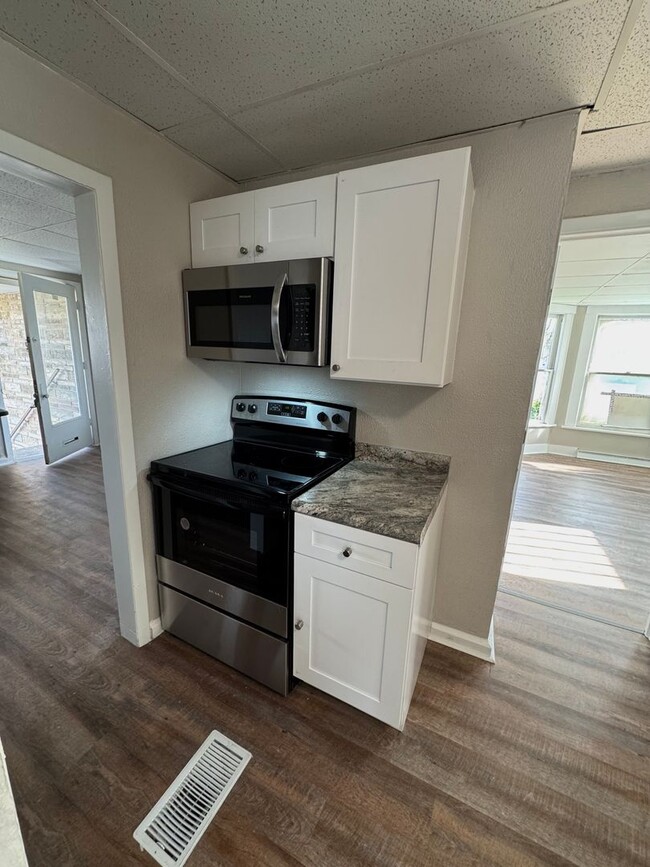 property at 1207 Fulton Dr NW