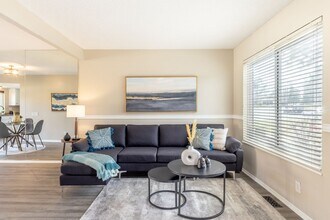 3512 S Kittredge St in Aurora, CO - Building Photo - Building Photo