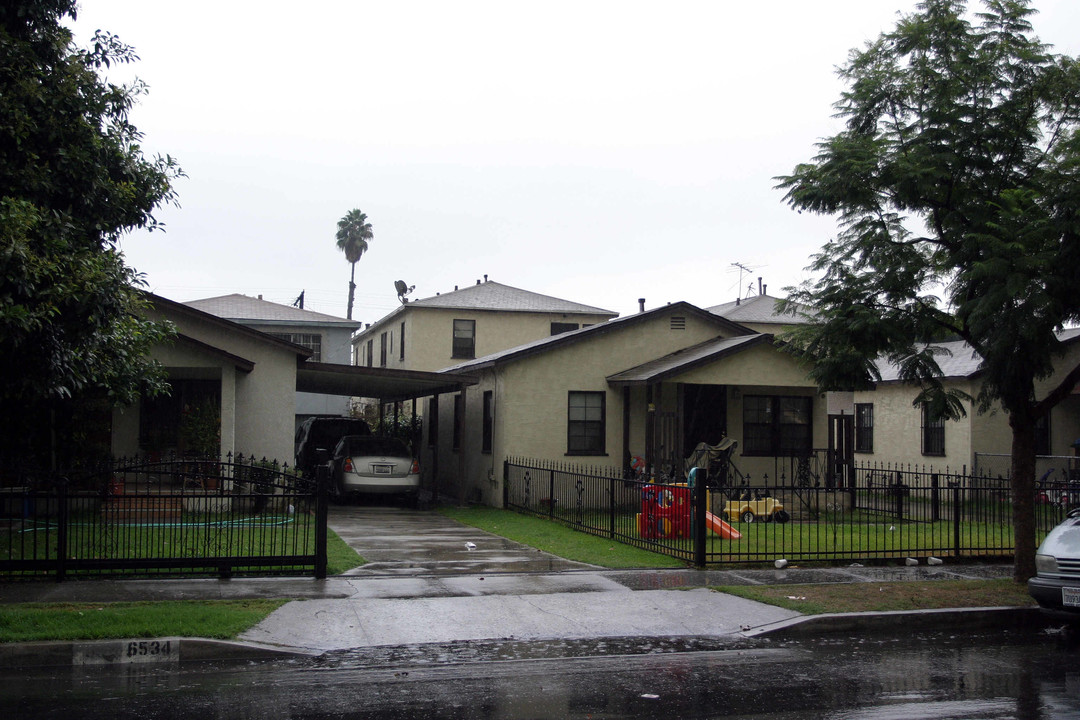 6536-6542 1/2 Ajax Ave in Bell Gardens, CA - Building Photo