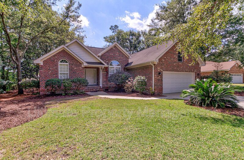 700 Valley Brook Rd in Wilmington, NC - Foto de edificio