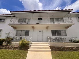 1700 Galiano St in Coral Gables, FL - Building Photo