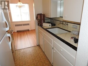 1339-1339 W 71st Ave in Vancouver, BC - Building Photo - Building Photo