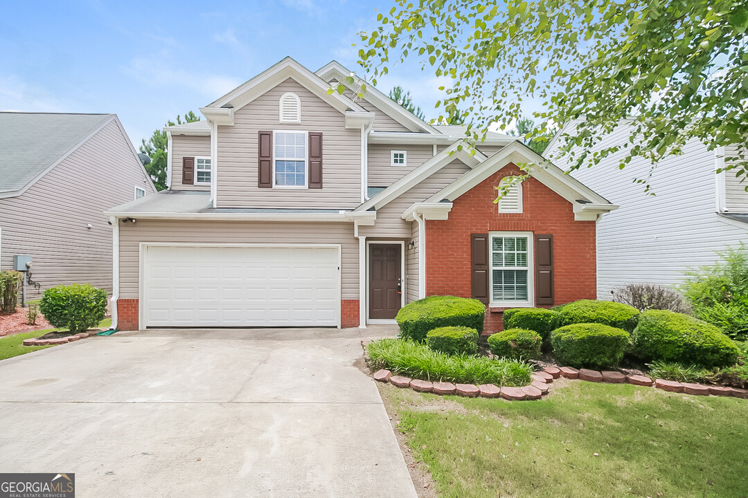 3561 Devon Chase Rd in Atlanta, GA - Building Photo