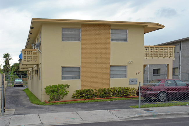 430 NW 47th Ave in Miami, FL - Building Photo - Building Photo