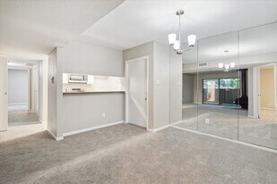 3085 Walnut Bend Ln in Houston, TX - Building Photo