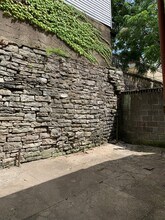 2210 Victor St, Unit 3 in Cincinnati, OH - Building Photo - Building Photo