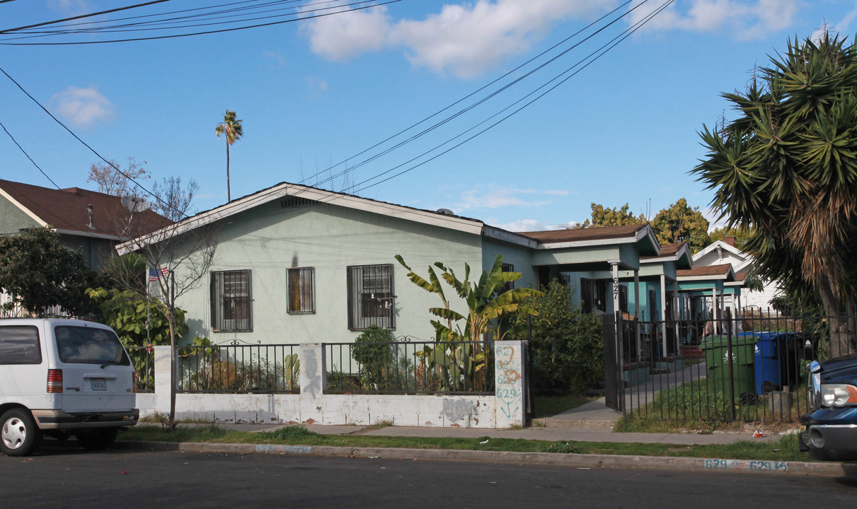 627 E 29th St in Los Angeles, CA - Building Photo